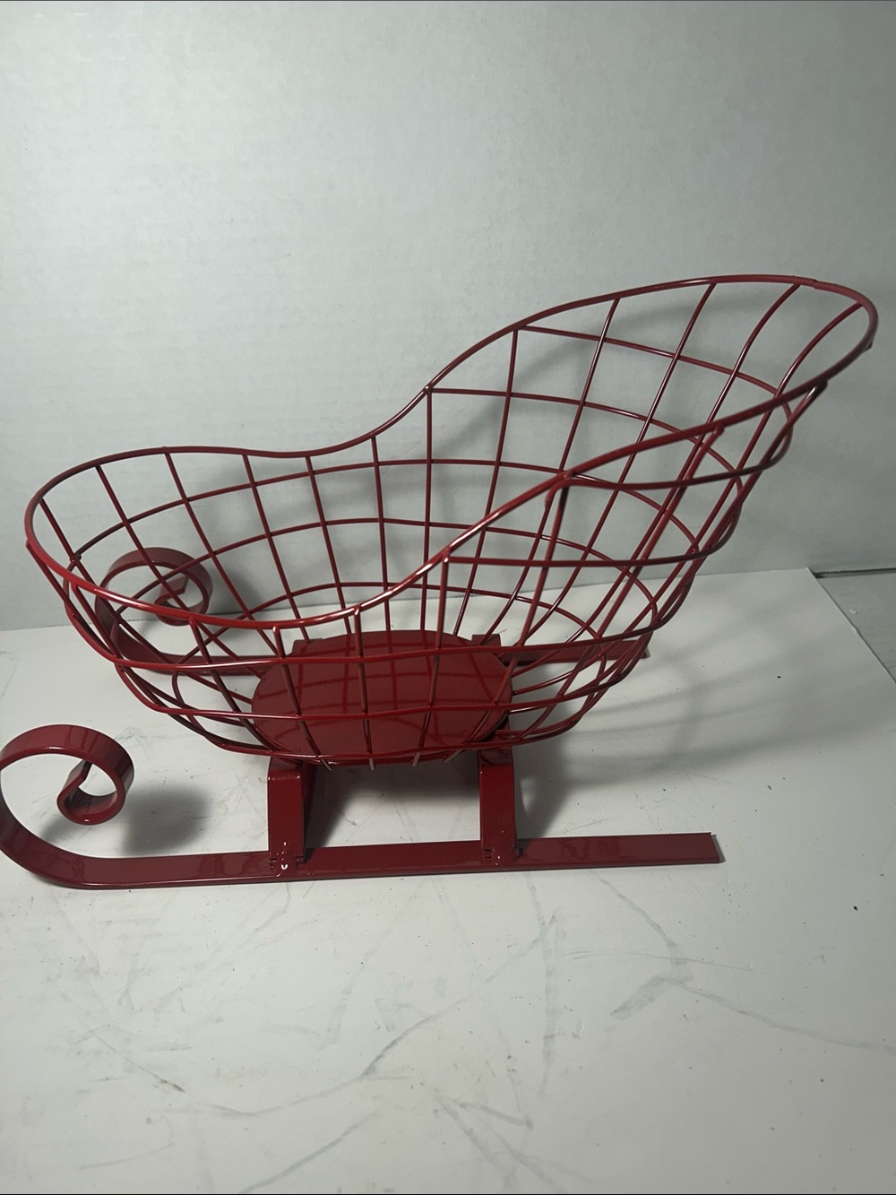 Godinger Red Wire Sleigh Holiday Decor